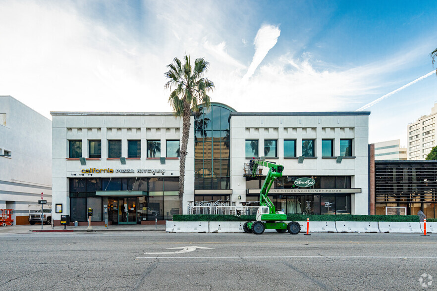 210-214 Wilshire Blvd, Santa Monica, CA en alquiler - Foto del edificio - Imagen 2 de 4