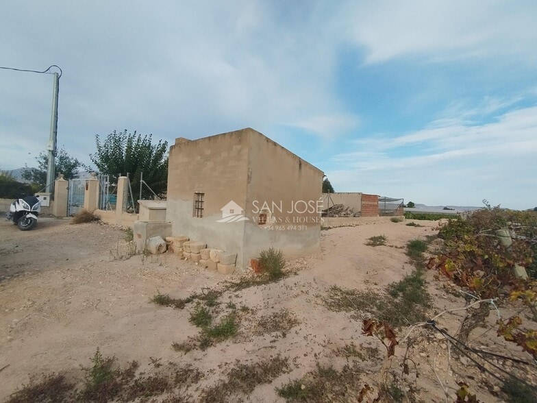 Terreno en Novelda, Alicante en venta - Foto principal - Imagen 3 de 5