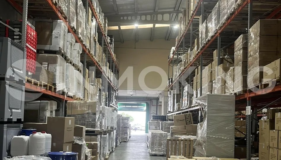 Nave en Torrejón de Ardoz, Madrid en alquiler - Foto del interior - Imagen 3 de 5