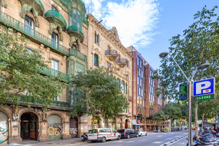 Carrer de la Diputació, 246, Barcelona, Barcelona en alquiler - Foto del edificio - Imagen 3 de 5