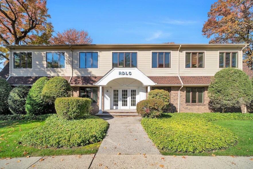 45 Legion Dr, Cresskill, NJ en venta - Foto del edificio - Imagen 1 de 11