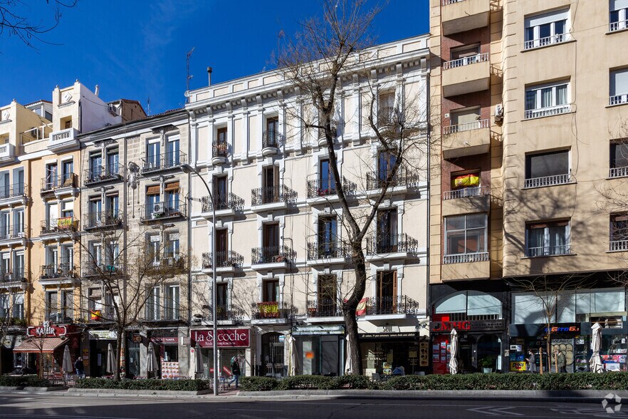 Calle de Eloy Gonzalo, 13, Madrid, Madrid en alquiler - Foto del edificio - Imagen 2 de 2