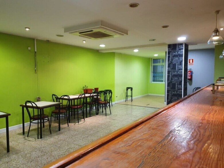 Local en Salamanca en venta - Foto del edificio - Imagen 2 de 11