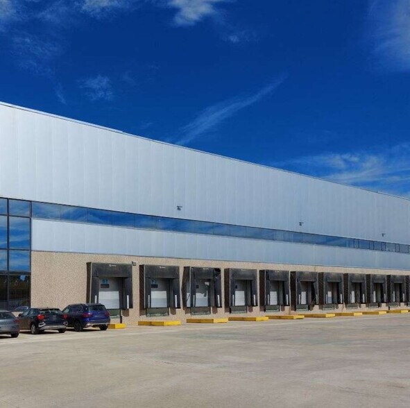 Nave en Sallent, Barcelona en alquiler - Foto del edificio - Imagen 2 de 3