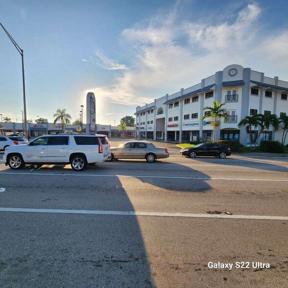 15315-15327 S Dixie Hwy, Palmetto Bay, FL en alquiler - Foto del edificio - Imagen 2 de 3