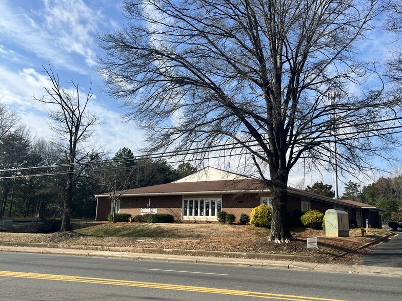 7950 Nations Ford Rd, Charlotte, NC en venta - Foto del edificio - Imagen 3 de 9