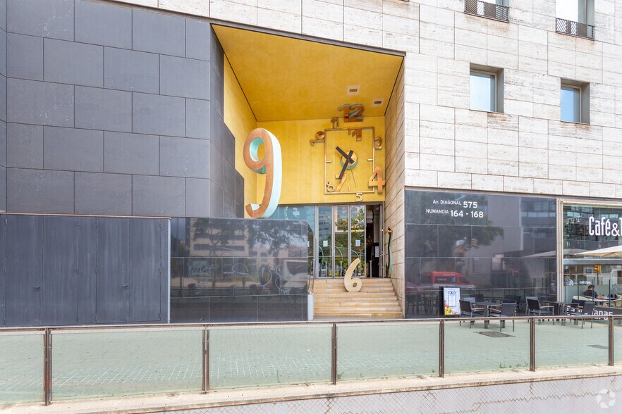 Avinguda Diagonal, 545-577, Barcelona, Barcelona en alquiler - Foto del edificio - Imagen 2 de 7