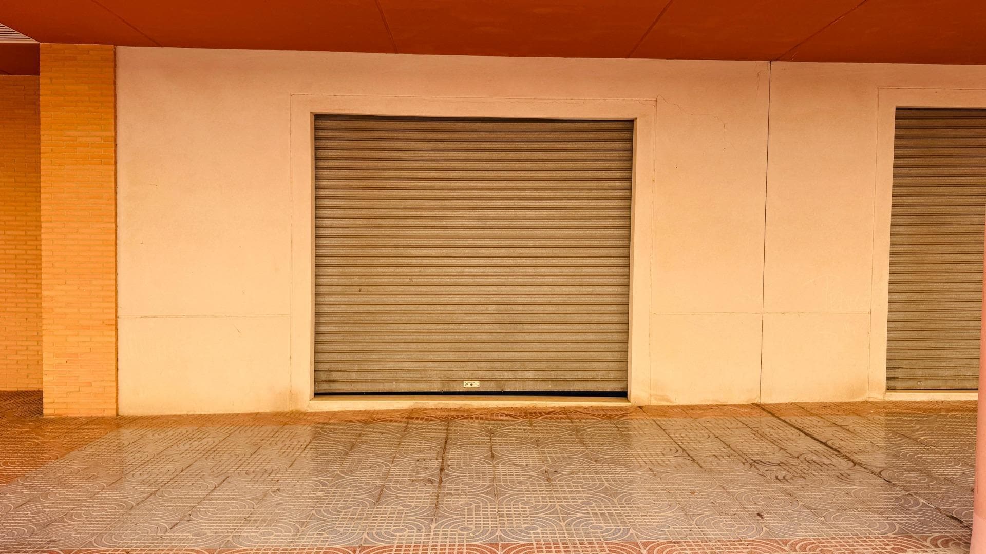 Local en Sagunto, Valencia en venta Foto del edificio- Imagen 1 de 18