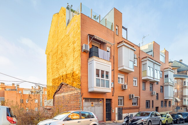 Más detalles de Calle de Faustino Osorio, 6-8, Madrid - Edificio residencial​ en venta