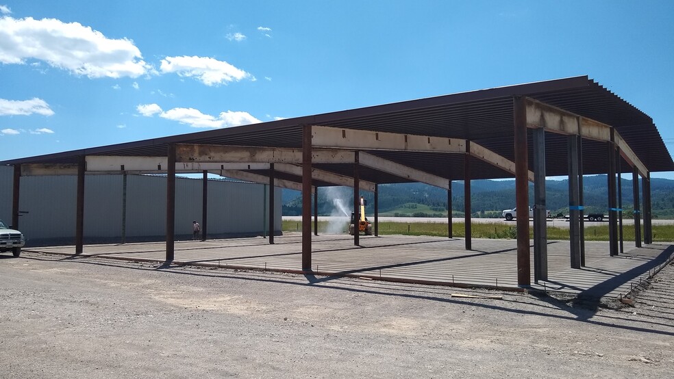 650 N Main St, Thayne, WY en alquiler - Foto de la construcción - Imagen 1 de 1