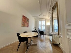 6 Rue De Téhéran, Paris en alquiler Foto del interior- Imagen 2 de 9