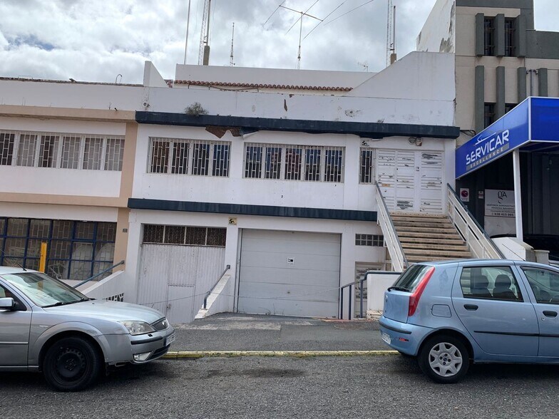 Calle Diego Vega Sarmiento, 23, Las Palmas de Gran Canaria, Las Palmas en venta - Foto del edificio - Imagen 1 de 31