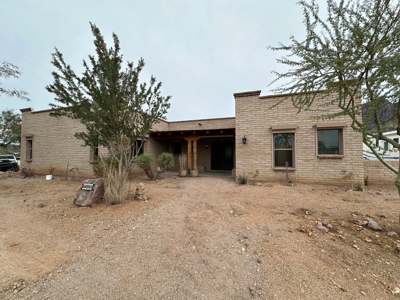 5231 E Kaniksu St, Apache Junction, AZ en venta - Foto del edificio - Imagen 2 de 13