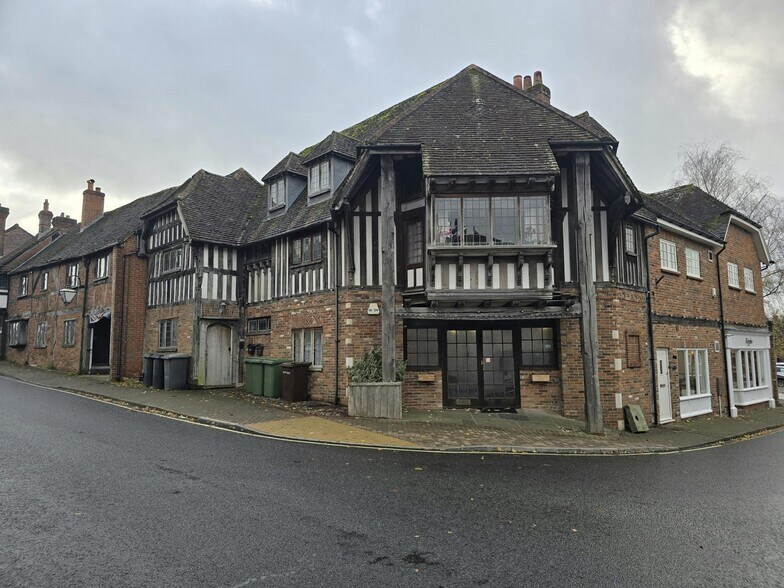 Bank St, Bishops Waltham en alquiler - Foto del edificio - Imagen 1 de 12