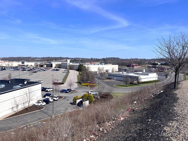 1000 Robinson Center Dr, Pittsburgh, PA en venta - Foto del edificio - Imagen 1 de 6