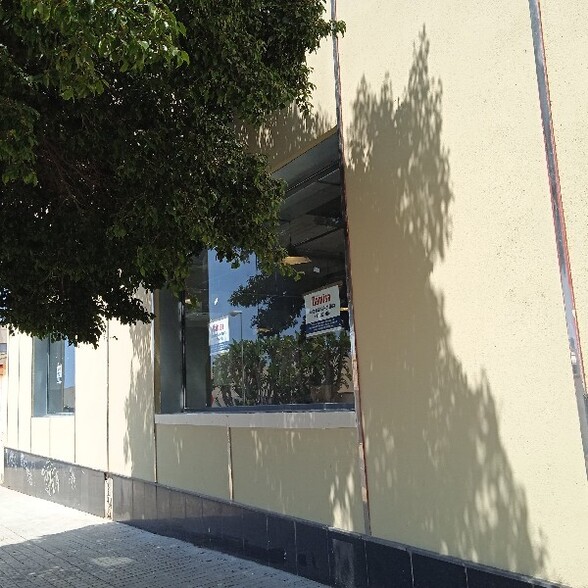 Calle Freniche, Almería, Almería en venta - Foto del edificio - Imagen 1 de 2