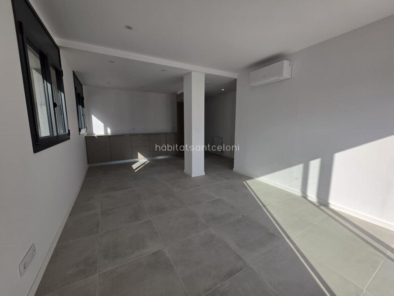 Edificio residencial en Hostalric, Gerona en venta - Foto del interior - Imagen 2 de 5