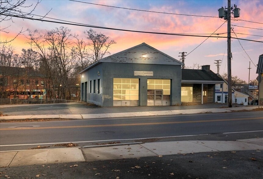 46 Elm St, Amesbury, MA en alquiler - Foto del edificio - Imagen 1 de 15