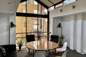 3 Crescent Stables, London en alquiler Foto del interior- Imagen 2 de 2