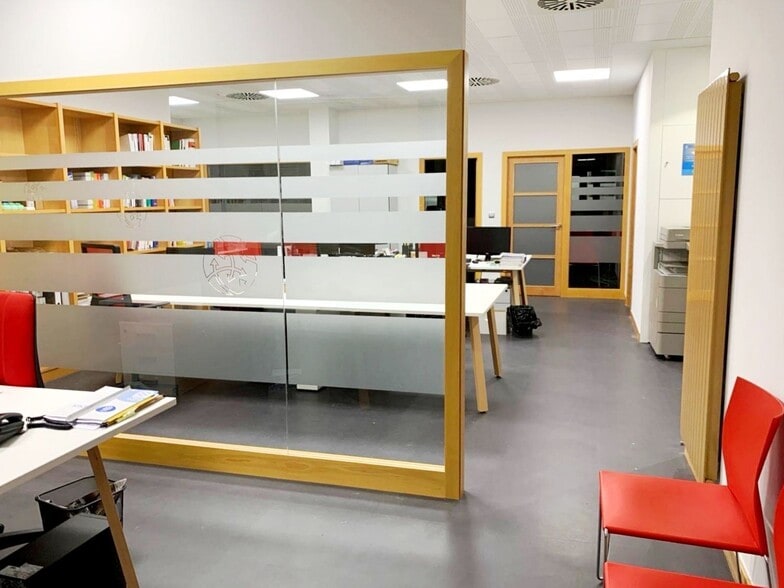 Local en Culleredo, La Coruna en venta - Foto del interior - Imagen 3 de 6