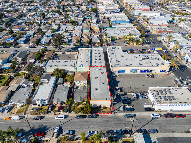 925 S Vancouver Ave, East Los Angeles, CA en alquiler - Foto del edificio - Imagen 2 de 14