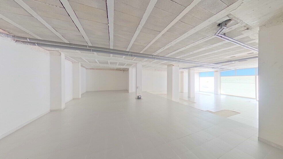 Local en Inca en venta - Foto del edificio - Imagen 2 de 16