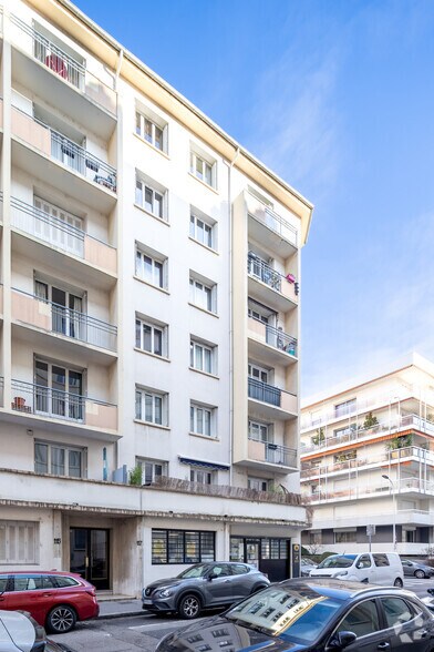 Edificio residencial en Lyon en venta - Foto del edificio - Imagen 2 de 4