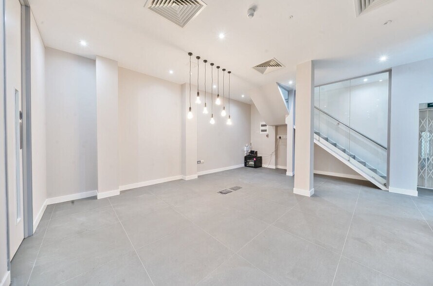 Point Pleasant, London en venta - Foto del interior - Imagen 3 de 12