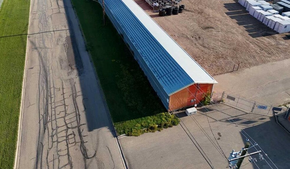 6103 54 St, Ponoka, AB en alquiler - Foto del edificio - Imagen 2 de 3