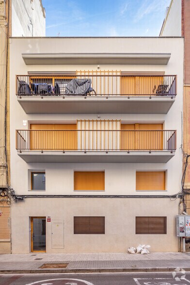 Edificio residencial en Barcelona, Barcelona en venta - Foto principal - Imagen 1 de 2
