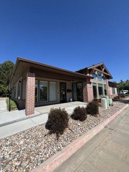 1821 Austin Bluffs Pky, Colorado Springs, CO en alquiler - Foto del edificio - Imagen 1 de 4