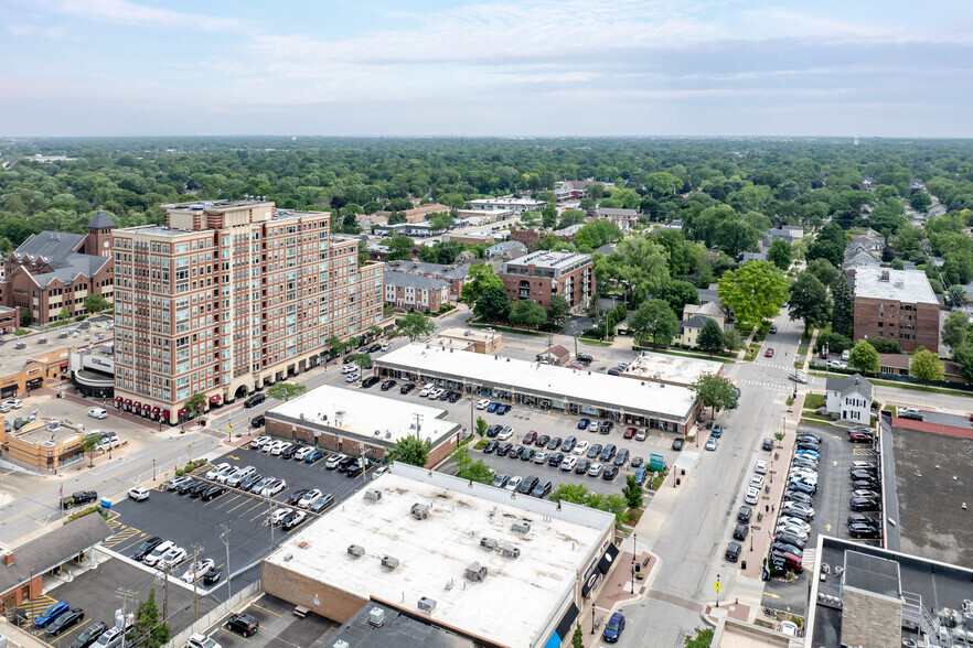 10-36 S Evergreen Ave, Arlington Heights, IL en alquiler - Vista aérea - Imagen 2 de 15