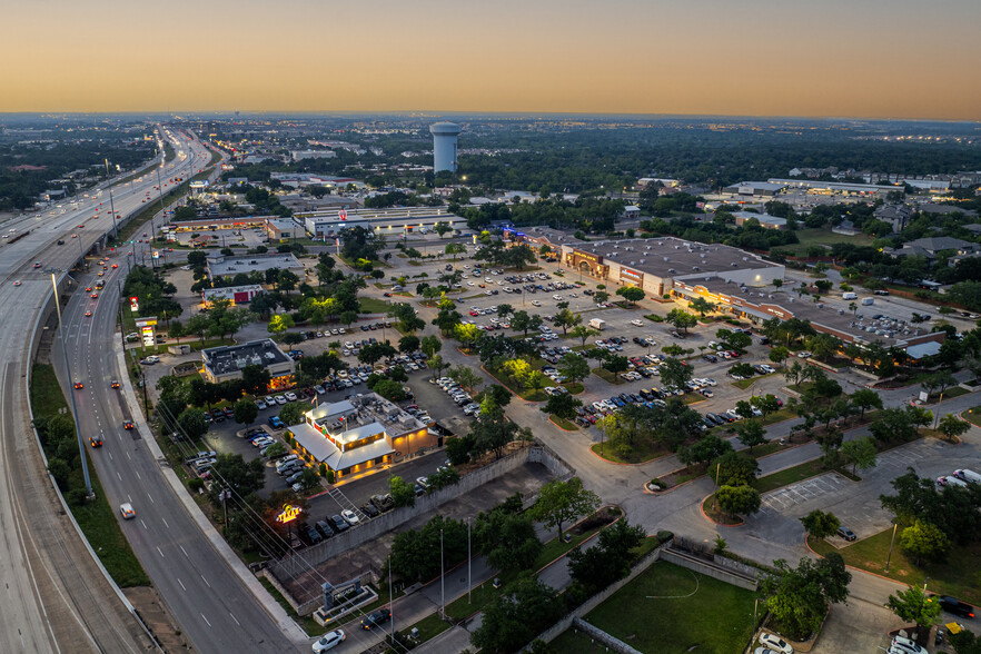 13343 N US Highway 183, Austin, TX en alquiler - Foto del edificio - Imagen 2 de 7