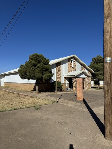 710 S Baird St, Midland, TX en venta - Foto del edificio - Imagen 3 de 12