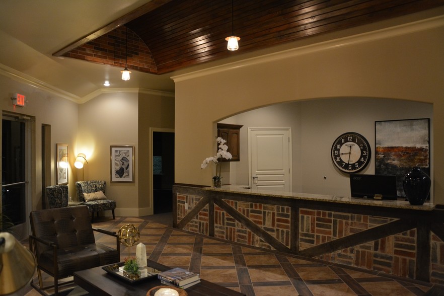 13037 Quaker Ave, Lubbock, TX en alquiler - Lobby - Imagen 3 de 13