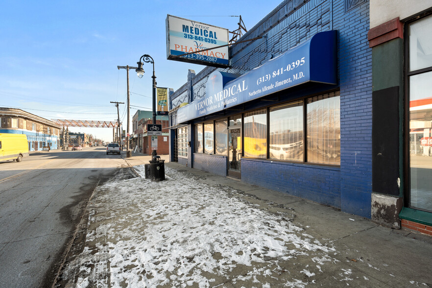 7647-7649 W Vernor Hwy, Detroit, MI en venta - Foto del edificio - Imagen 2 de 43