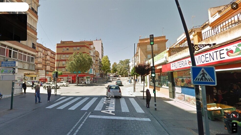 Calle 28 de Febrero, 108, San Juan de Aznalfarache, Sevilla en venta - Foto del edificio - Imagen 2 de 100