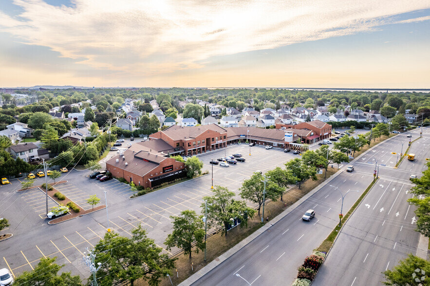 2915 Boul Saint-Charles, Kirkland, QC en alquiler - Vista aérea - Imagen 2 de 16