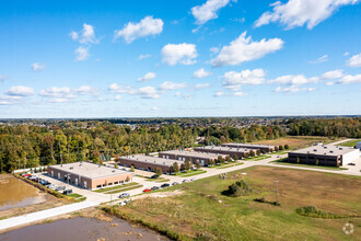 16049-16089 Leone Dr, Macomb Township, MI - VISTA AÉREA  vista de mapa