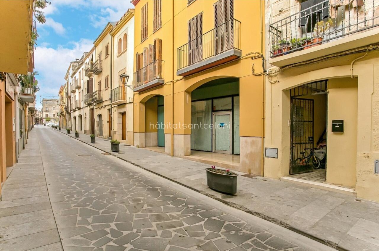 Carrer Raval, 23, Hostalric, GER 17450 -  -  - Foto del interior - Image 2 of 11