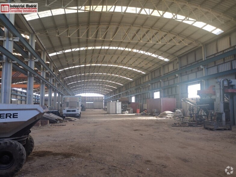 Nave en Seseña, Toledo en venta - Foto del edificio - Imagen 3 de 20