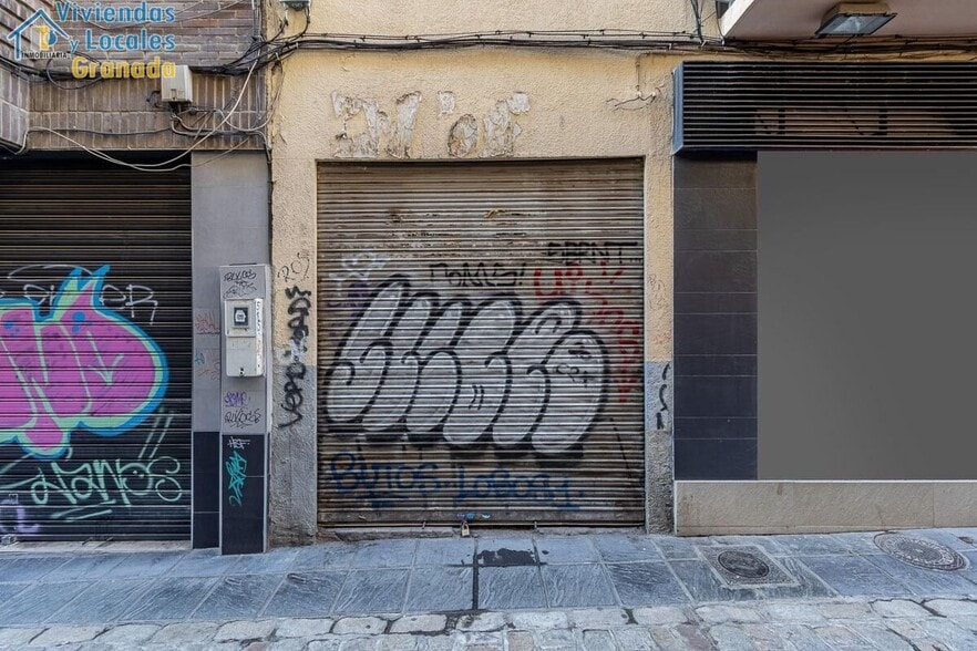 Local en Granada, Granada en venta - Foto del edificio - Imagen 3 de 16