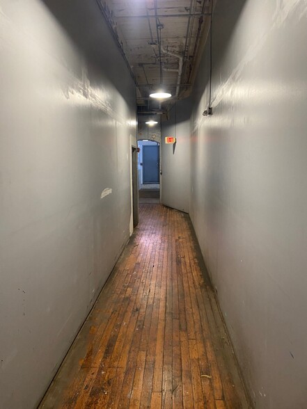 250 Esten Ave, Pawtucket, RI en alquiler - Foto del interior - Imagen 3 de 6