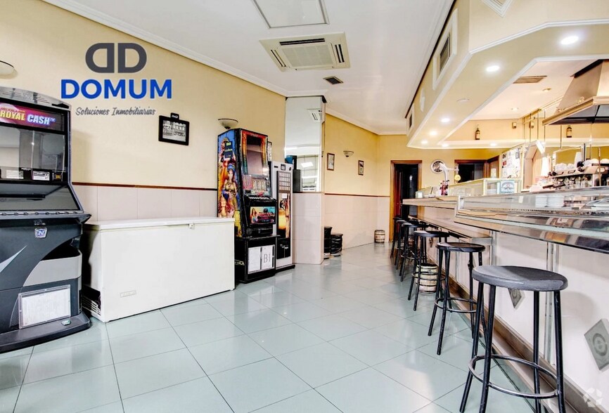 Edificio residencial en San Fernando de Henares, Madrid en venta - Foto del interior - Imagen 1 de 1