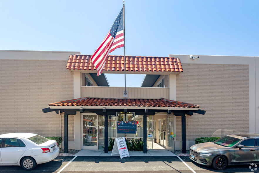 2060 Walsh Ave, Santa Clara, CA en alquiler - Foto del edificio - Imagen 1 de 10