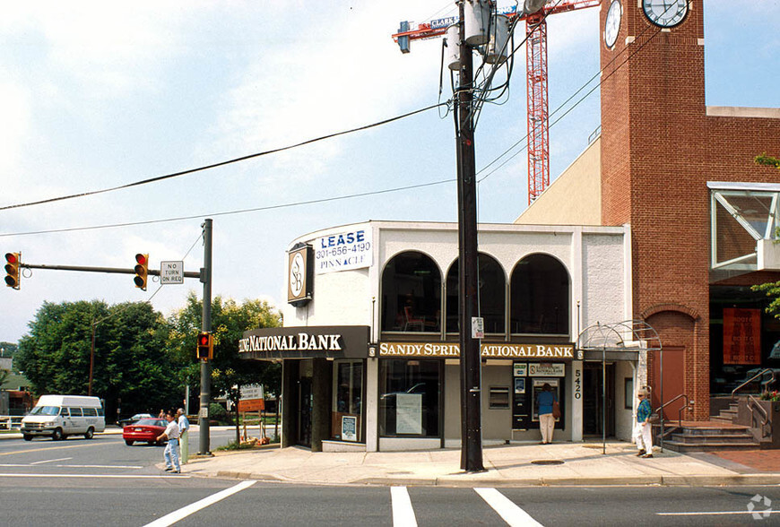 5420 Wisconsin Ave, Chevy Chase, MD en alquiler - Foto del edificio - Imagen 1 de 2