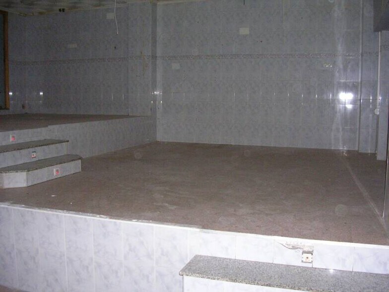 Local en Crevillent en venta - Foto del interior - Imagen 3 de 3