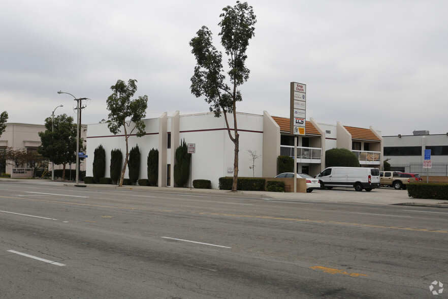 1951-1965 E Spring St, Long Beach, CA en alquiler - Foto principal - Imagen 1 de 19