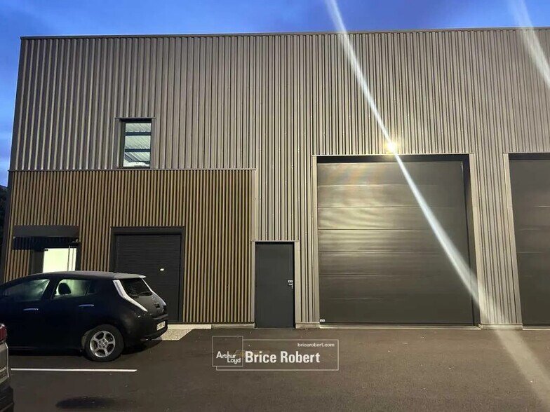 Flex en Chassieu en alquiler - Foto del edificio - Imagen 1 de 20