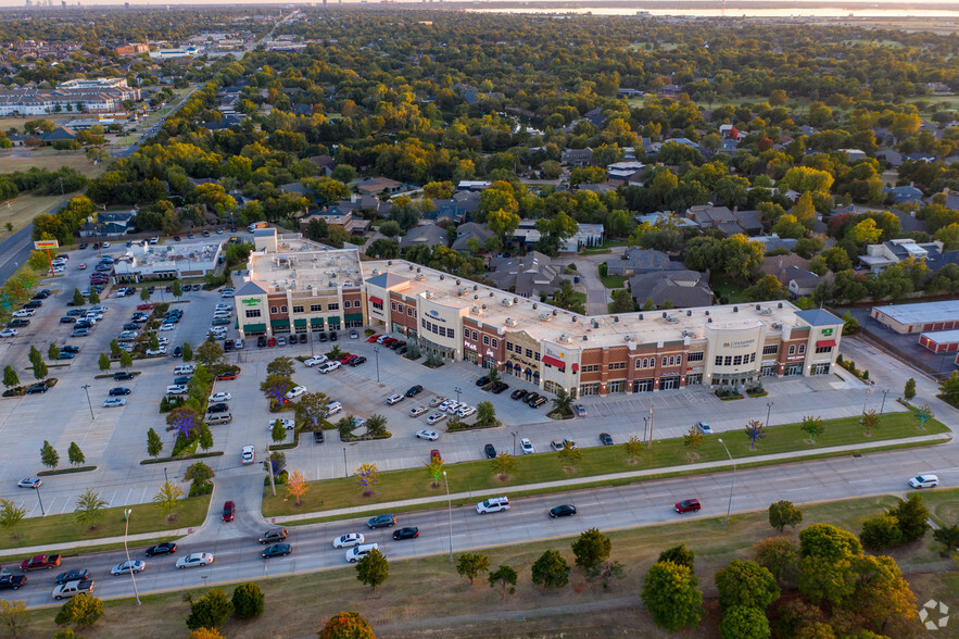 3000 W Memorial Rd, Oklahoma City, OK en alquiler - Foto del edificio - Imagen 3 de 8